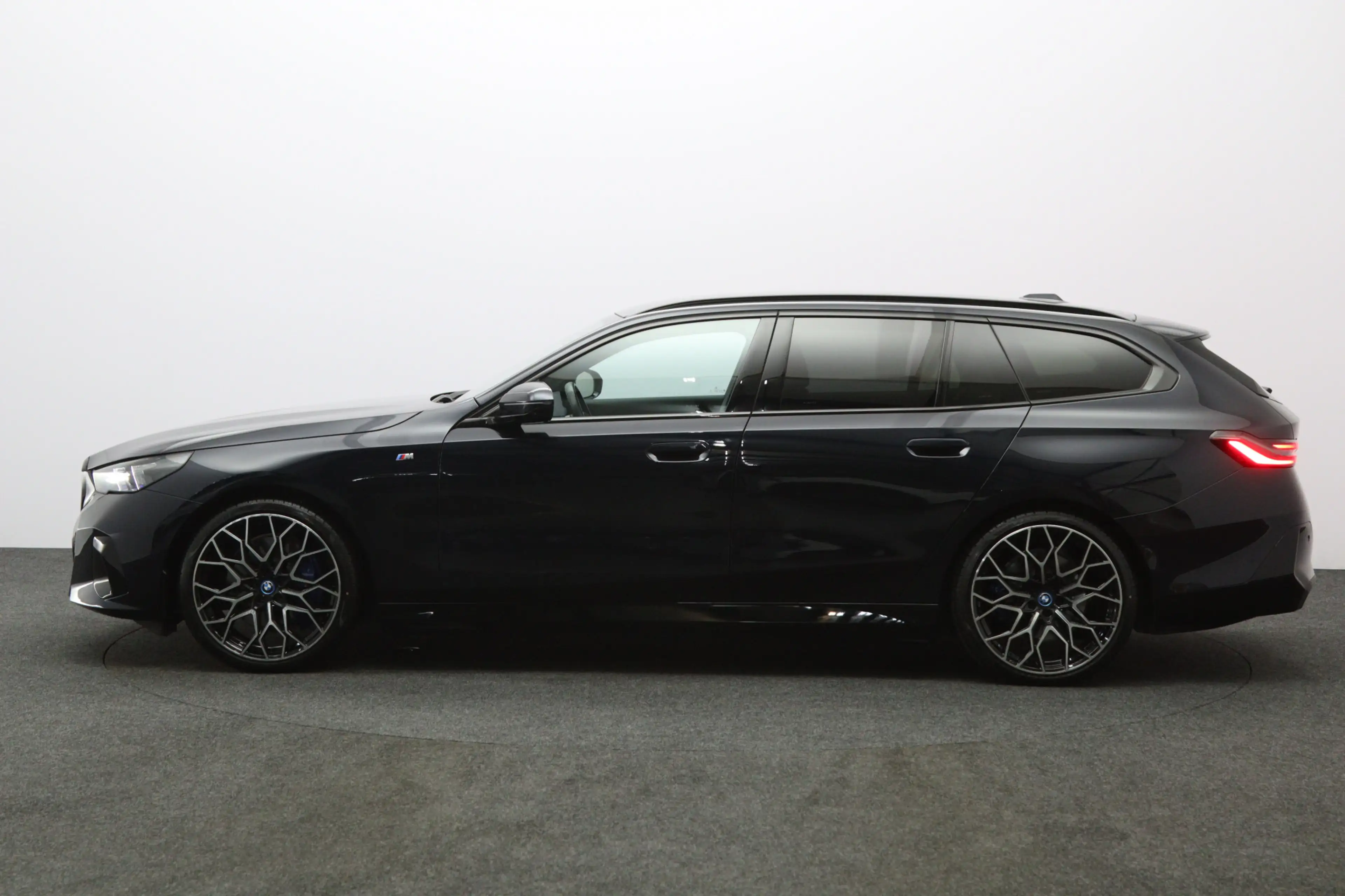 BMW i5 Touring eDrive40 M Sport Edition 84 kWh 340 PK, SO — photo 6