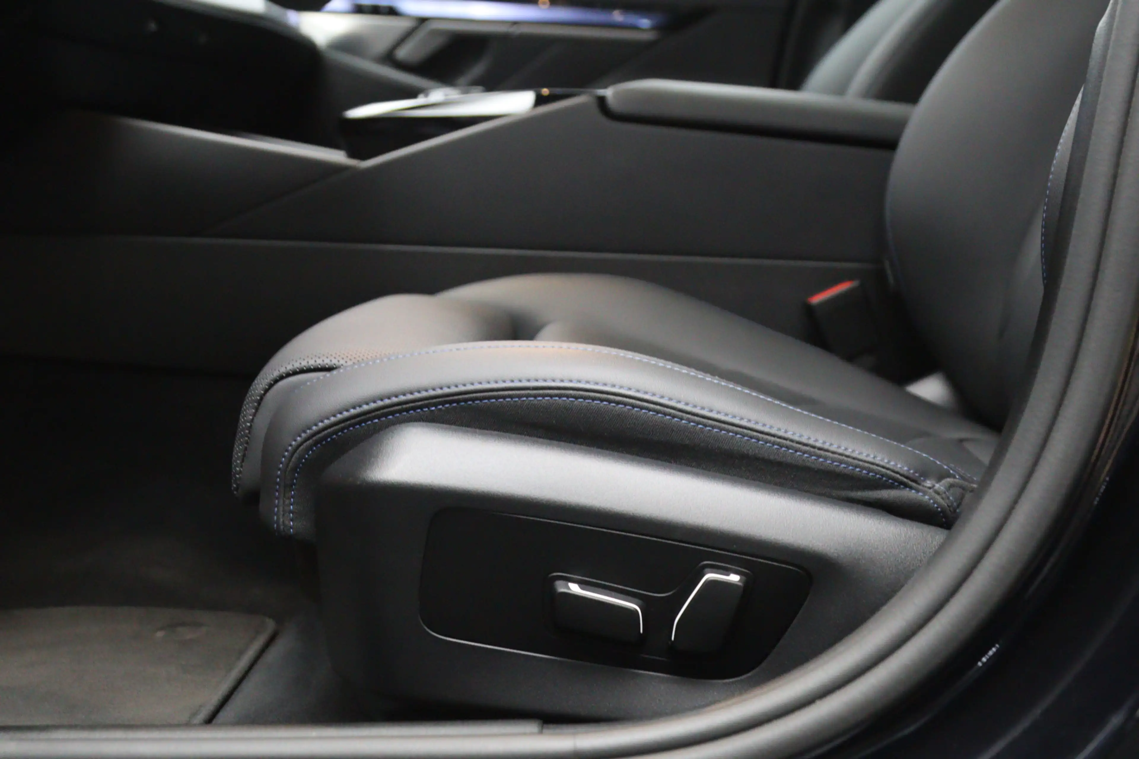 BMW i5 Touring eDrive40 M Sport Edition 84 kWh 340 PK, SO — photo 24
