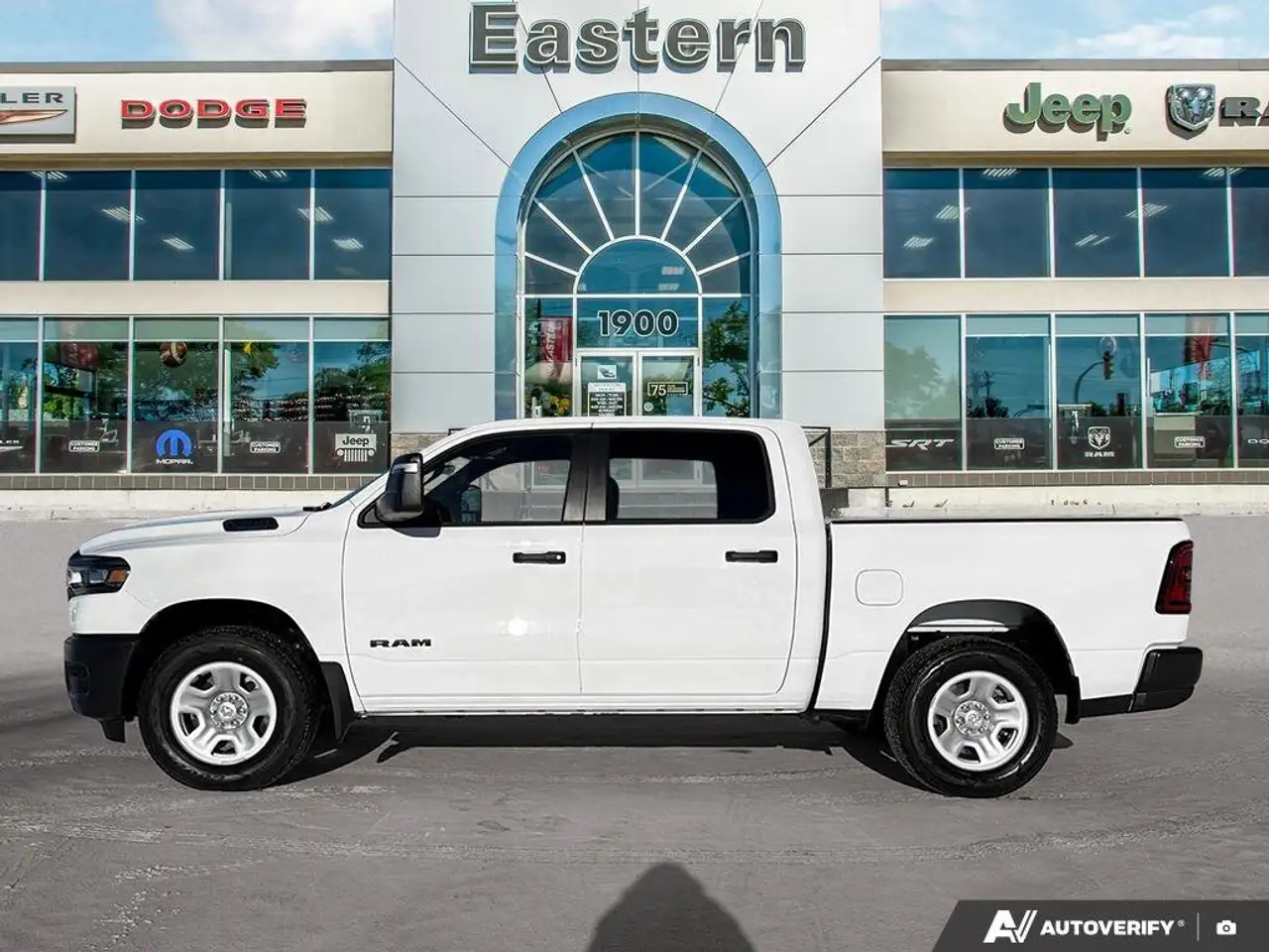 RAM 1500 снимка RAM 1500