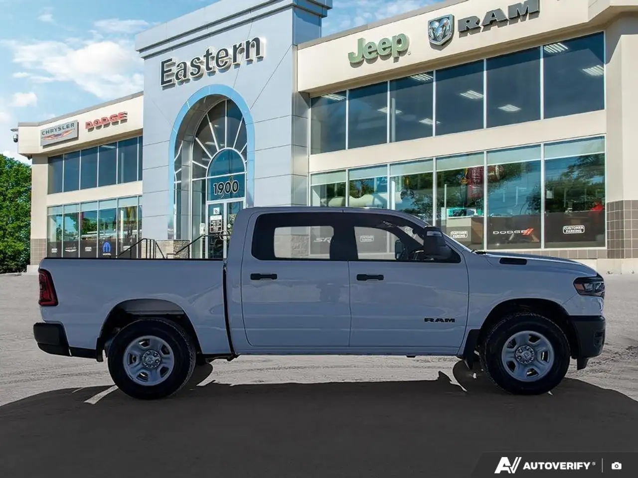 RAM 1500 снимка RAM 1500