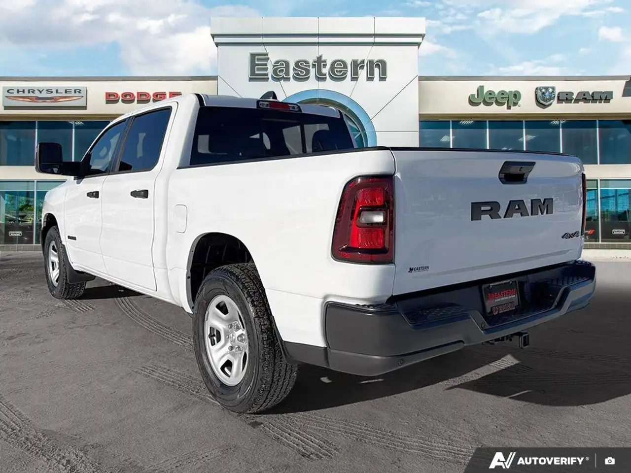 RAM 1500 снимка RAM 1500