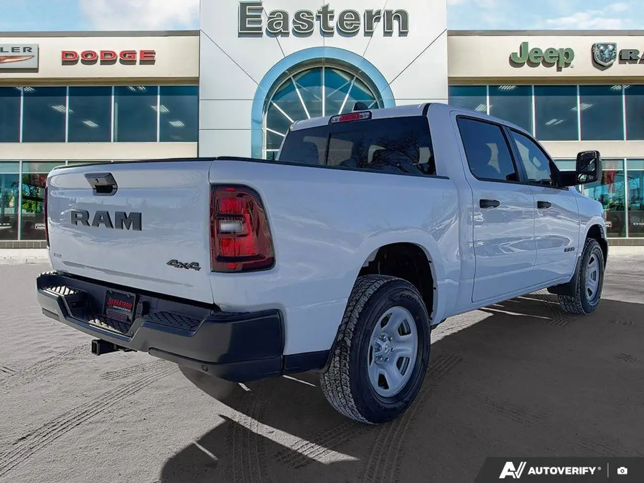 RAM 1500 снимка RAM 1500