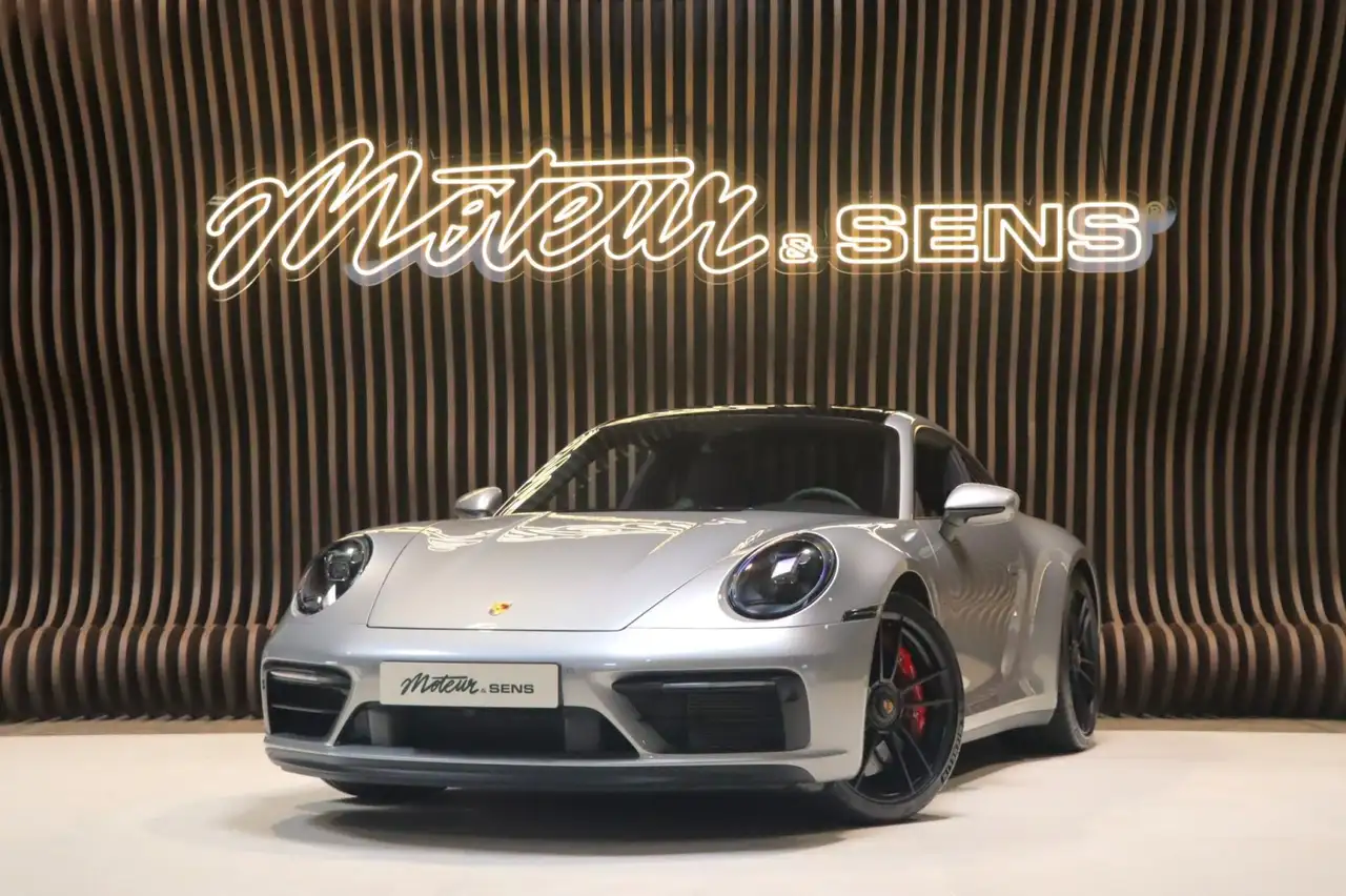Porsche 992