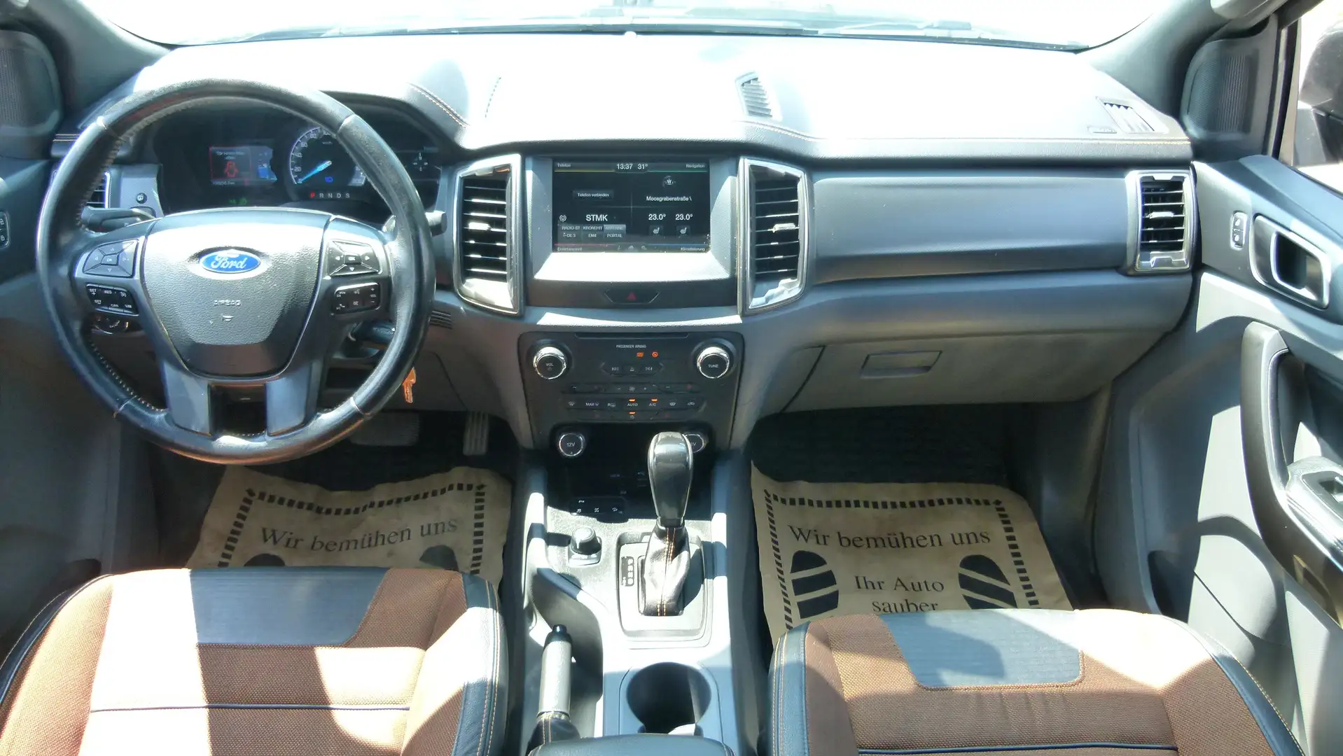 Ford Ranger DK Wildtrak 4x4 3,2 TDCi Aut. *1.BESITZ* Schwarz - 2