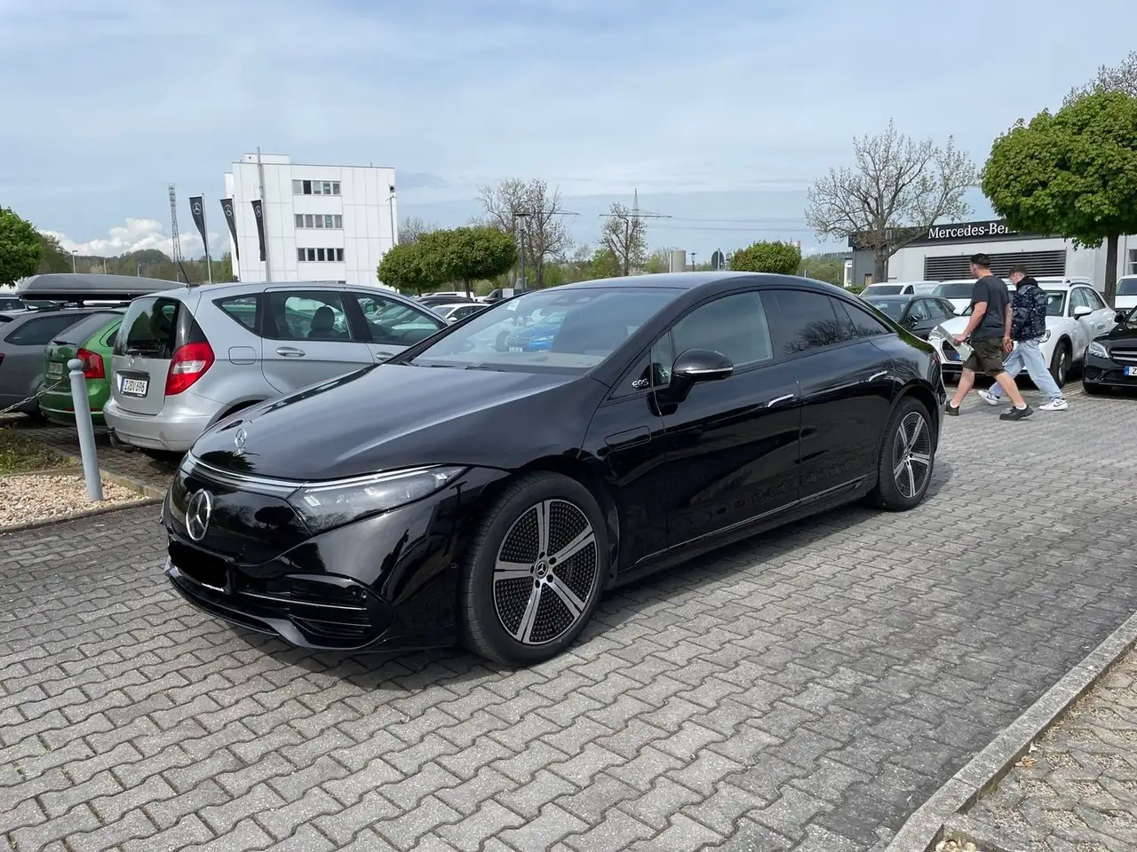 Mercedes-Benz EQS