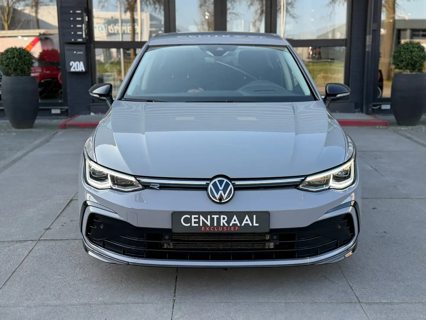 Volkswagen Golf 1.5 eTSI R-Line IQ-Lights|Carplay|150PK|ACC|Sfeerv Grau - 2