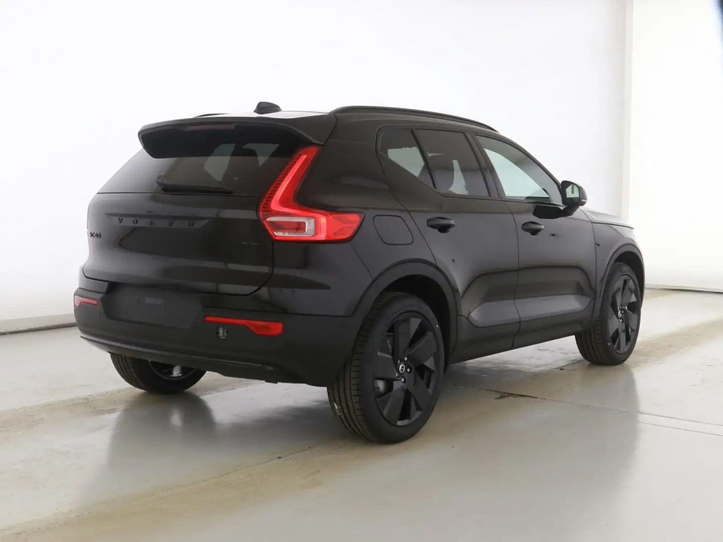 Volvo XC40 B3 Plus Black Edition LED H/K ACC 360° Zwart - 2