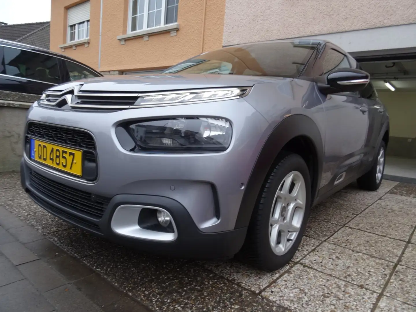Citroen C4 Cactus 1.6 Blue-HDi Grijs - 1
