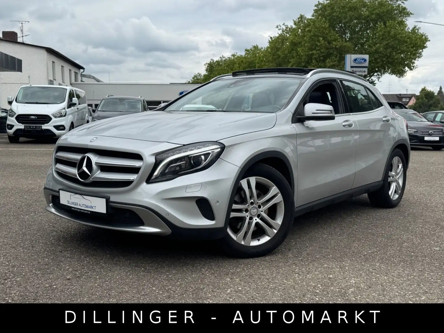 Mercedes-Benz GLA 250 7G-Tro Panorama LED TotWin Kam Shz Navi Argintiu - 1