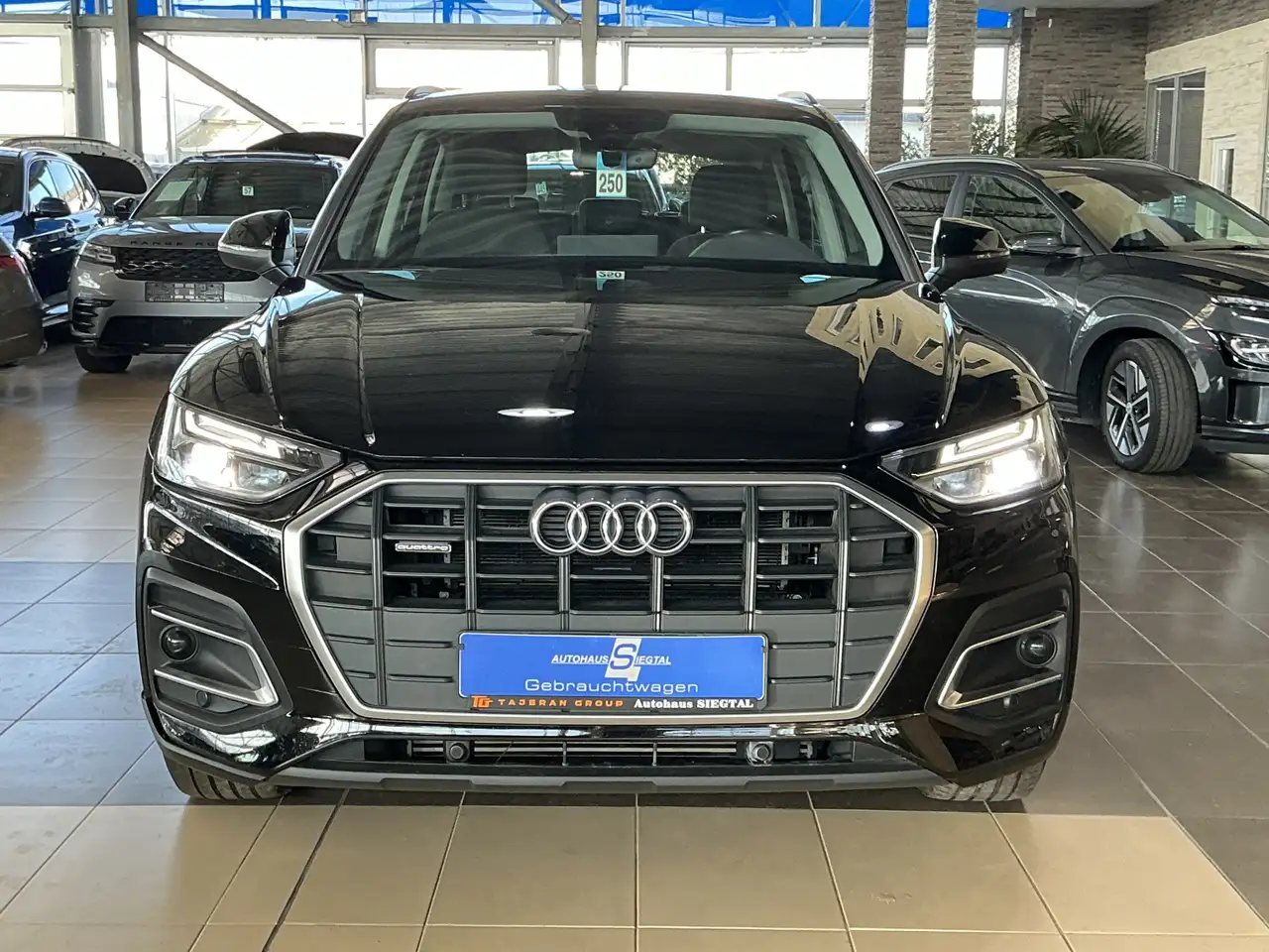AUDI Q5 50 TFSI E QUATTRO - 299ch -98 719KMS - 98.7% SOH - ATTELAGE - CAMÉRA D'AIDE AU STATIONNEMENT - HAYON ARRIÈRE ÉLECTRIQUE - VOLANT EN CUIR