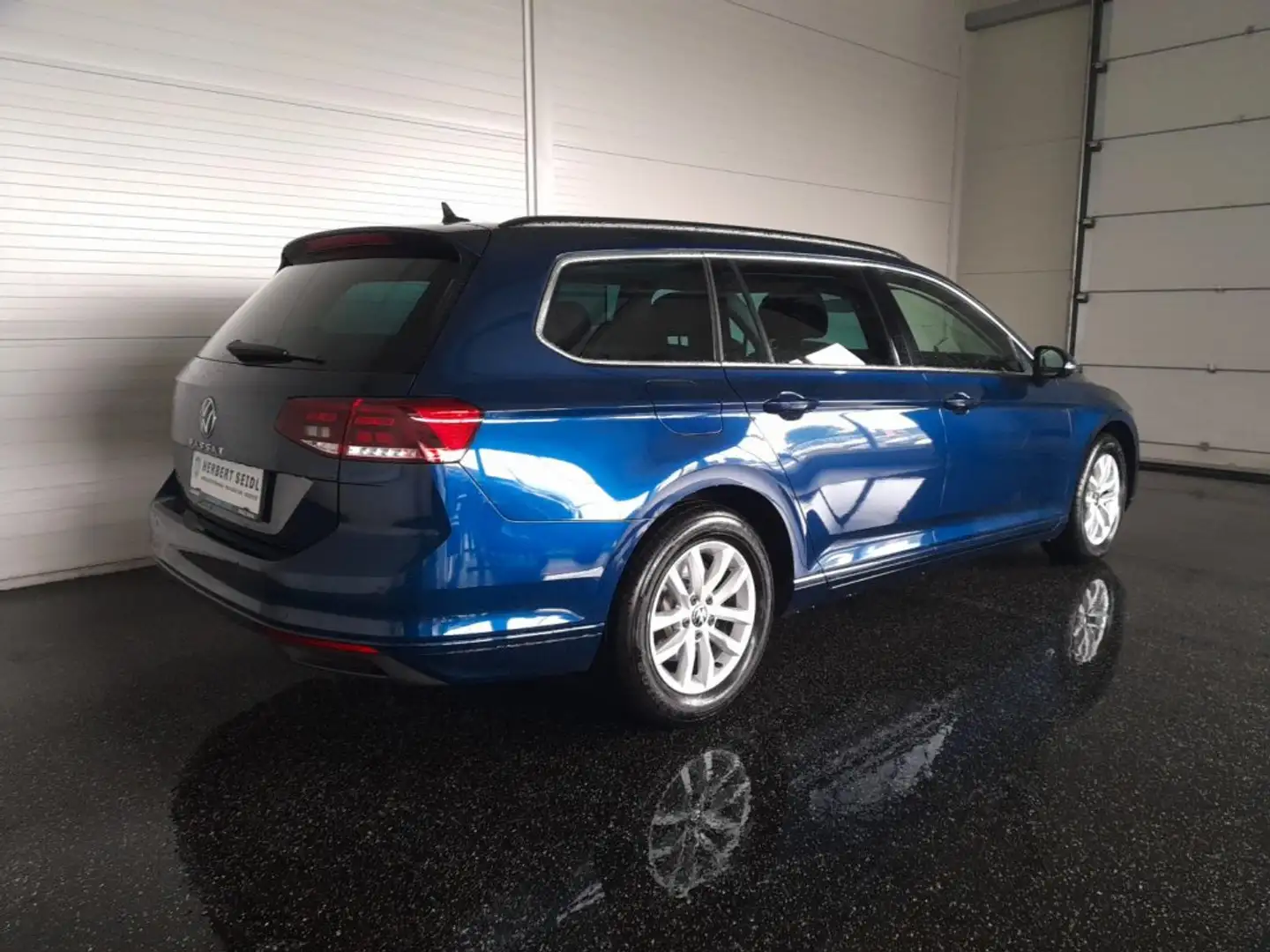 Volkswagen Passat Variant BUSINESS 2,0 TDI DSG Blau - 2