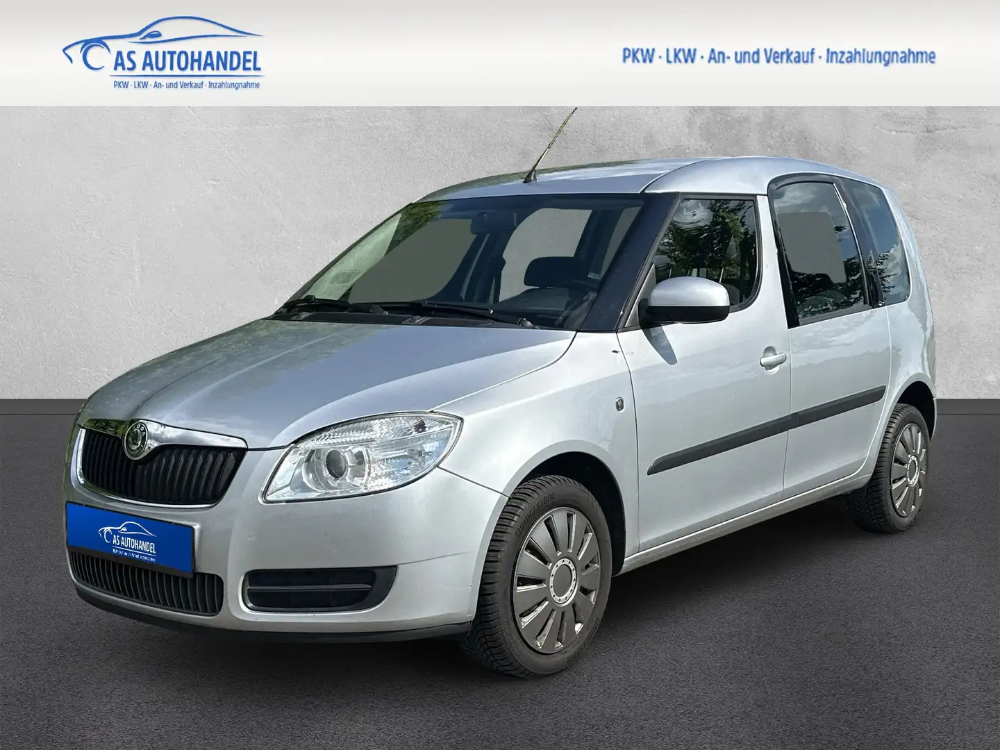 Skoda Roomster Style 1.6 Xenon Klima Tüv Insp. Neu Grau - 1