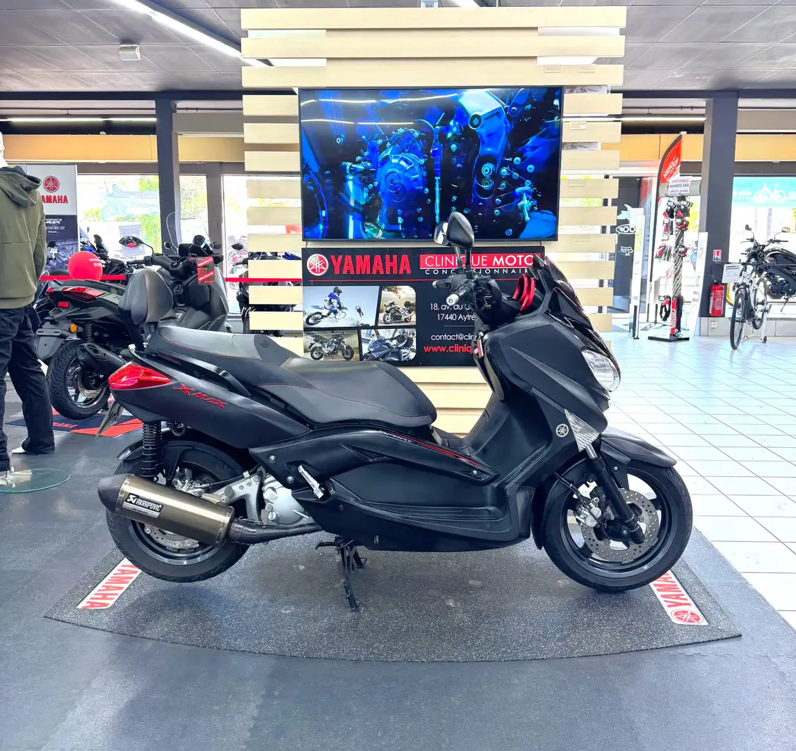 Yamaha X-Max 250 - 1