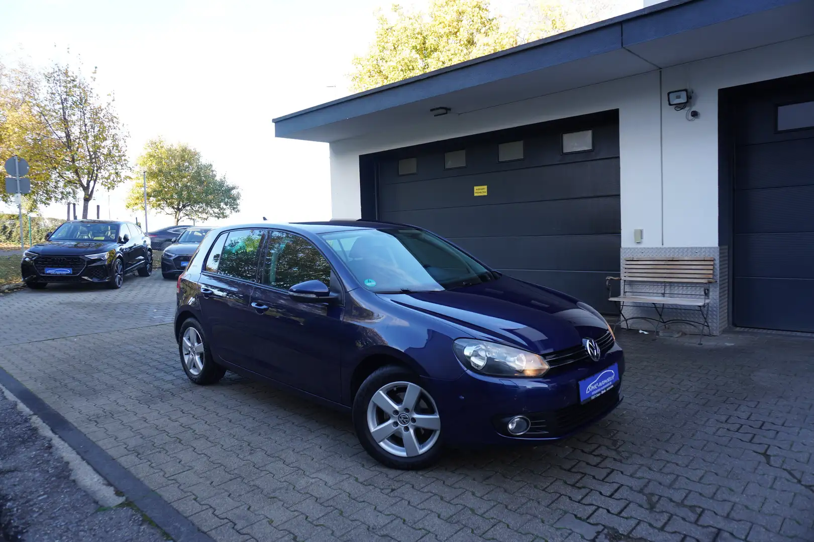 Volkswagen Golf 1.6 TDI Team DSG KLIMA+NAVI+ALU+PDC+TEMPOMAT+2.Hd Bleu - 1