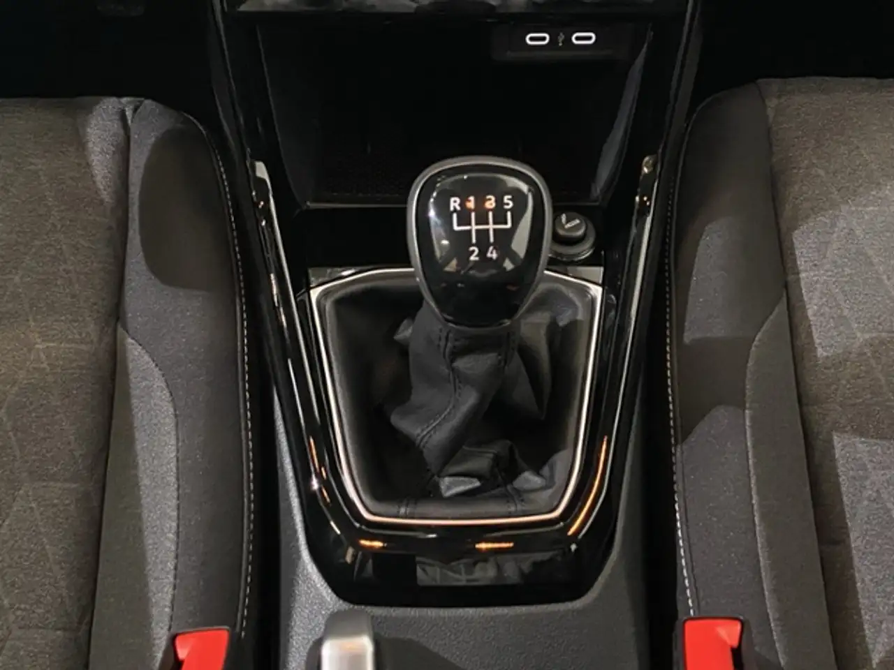 Volkswagen T-Cross 1.0 TSI Life / Einparkhilfe LED ACC 8