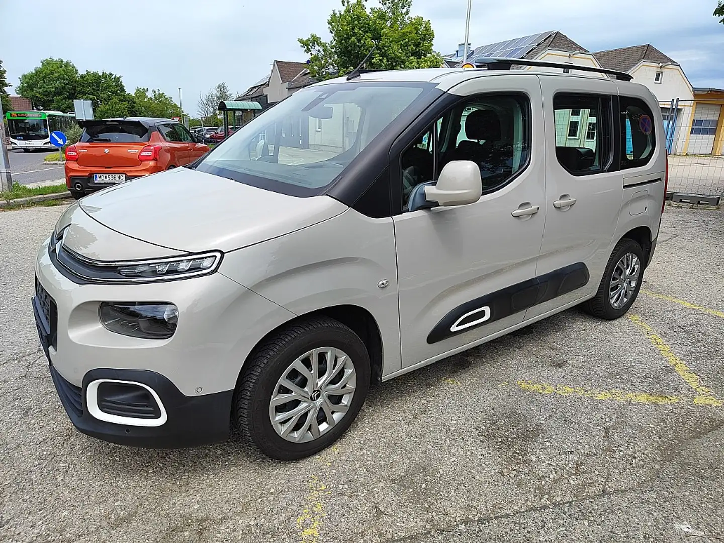 Citroen Berlingo BlueHDI 130 S&S Feel EAT8 Aut. Beige - 2