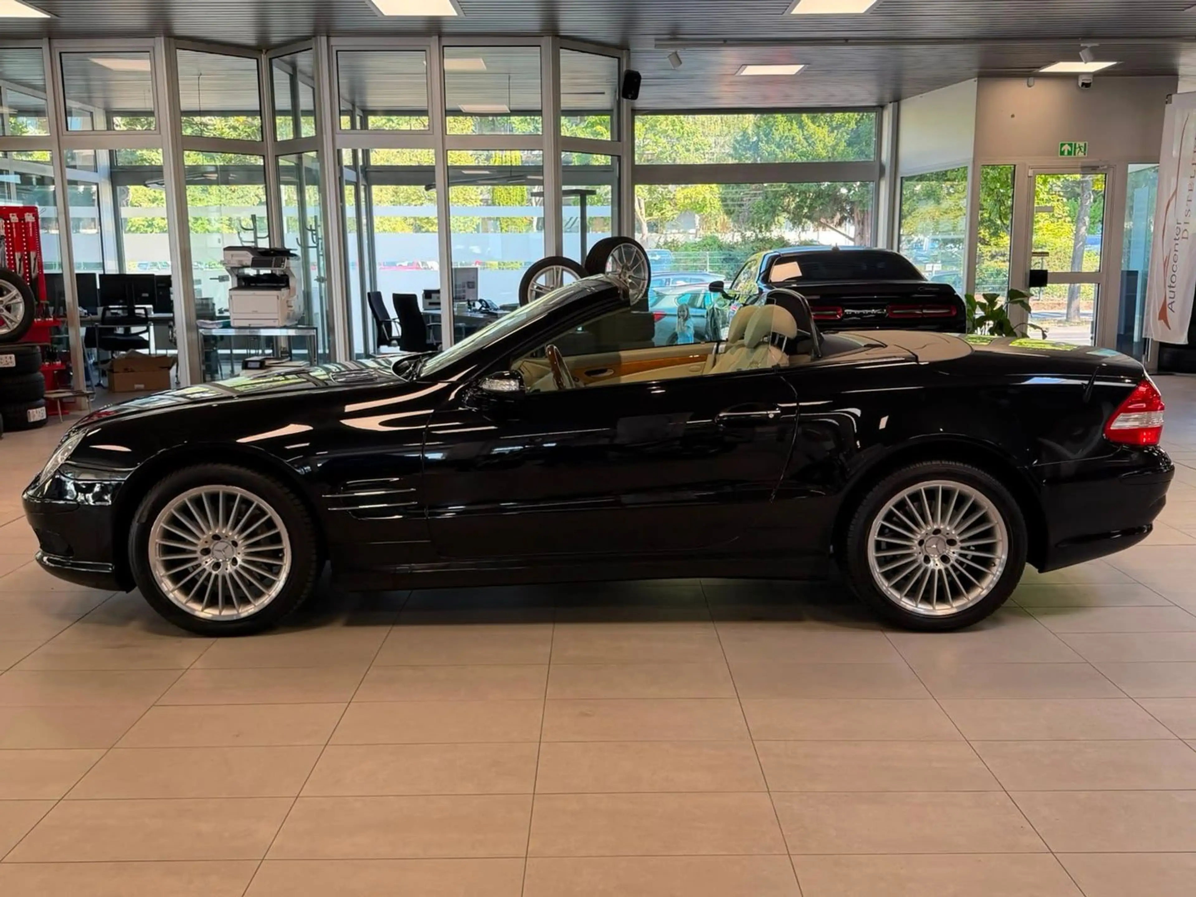 Mercedes-Benz SL 500 V8 Bose AMG Holz Bi-Xenon — photo 4