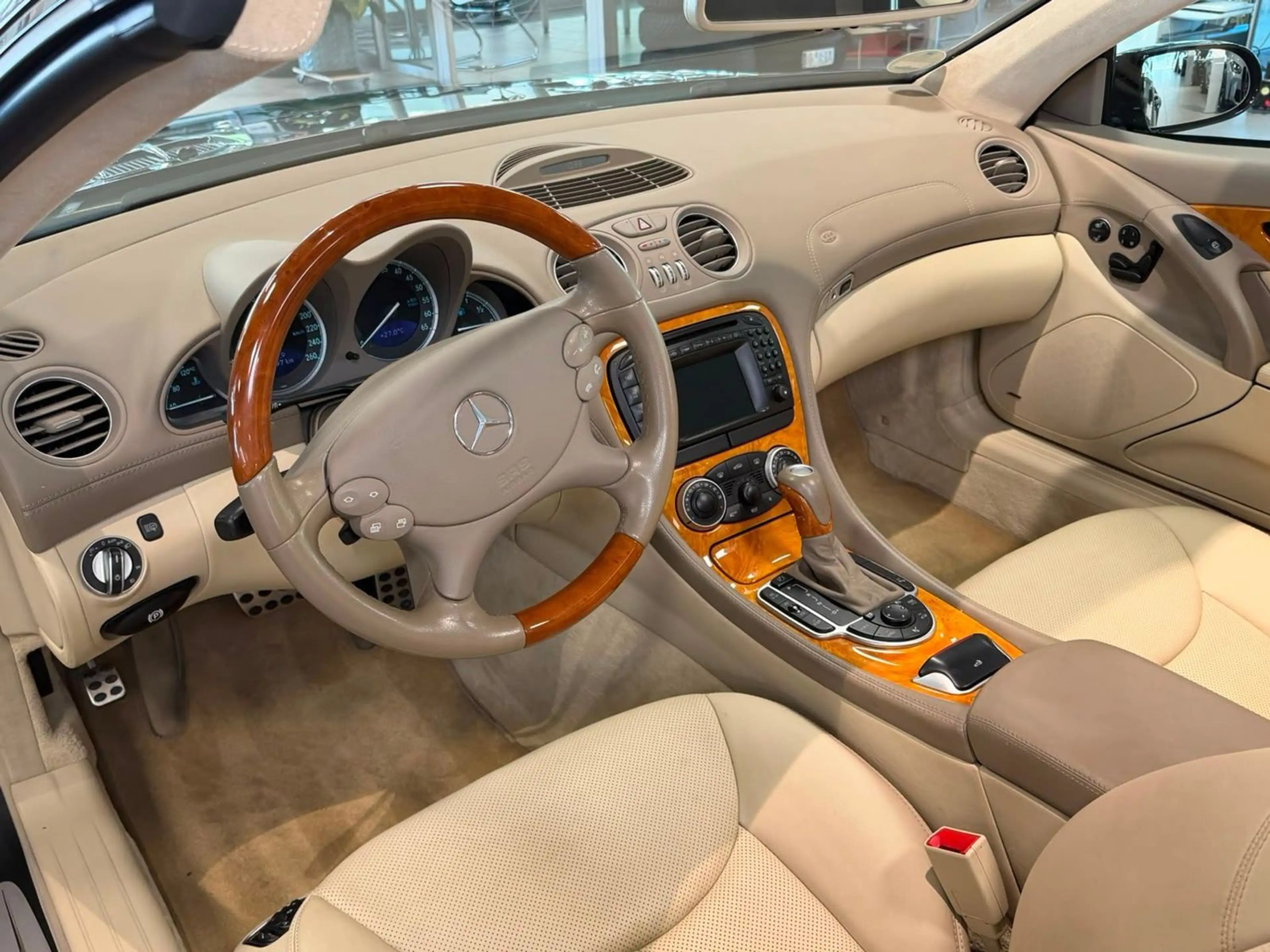 Mercedes-Benz SL 500 V8 Bose AMG Holz Bi-Xenon — photo 10