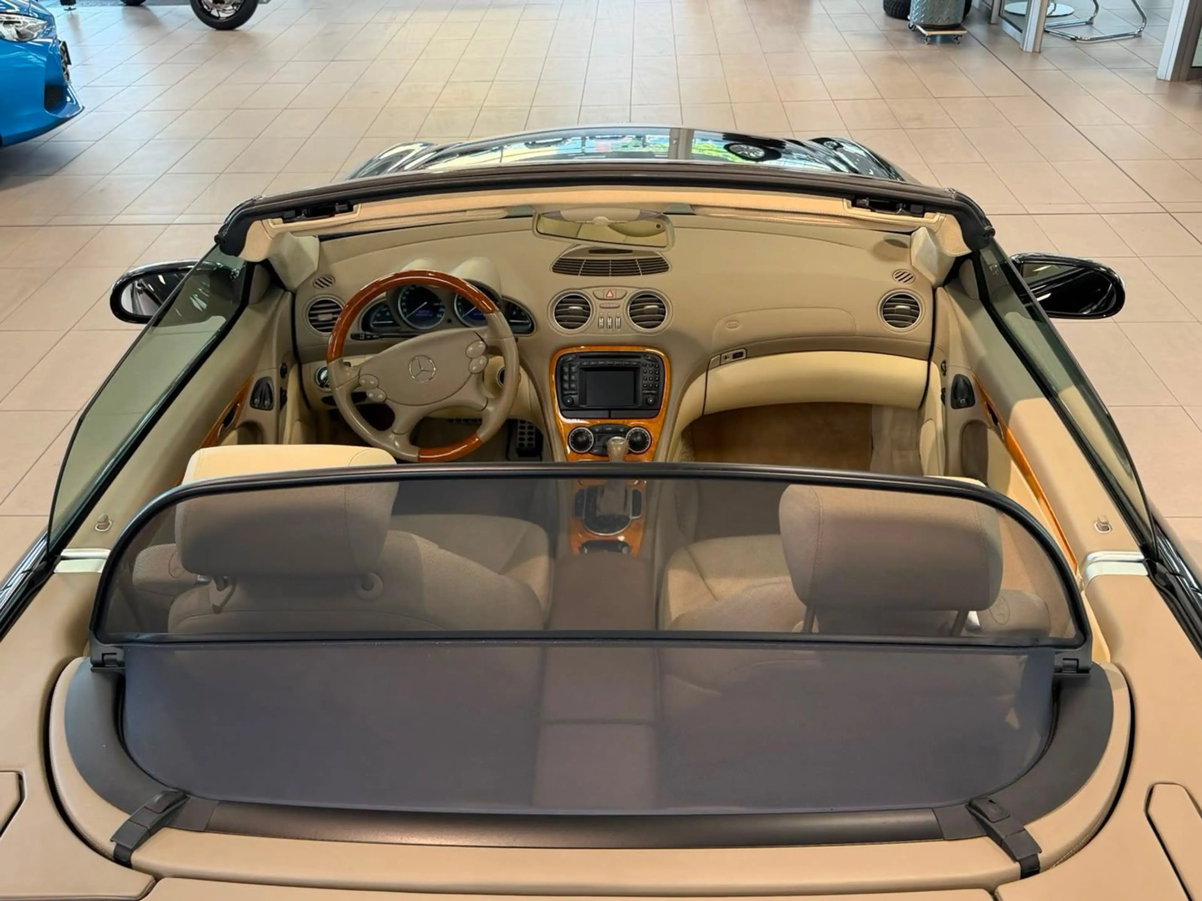 Mercedes-Benz SL 500 V8 Bose AMG Holz Bi-Xenon — photo 9