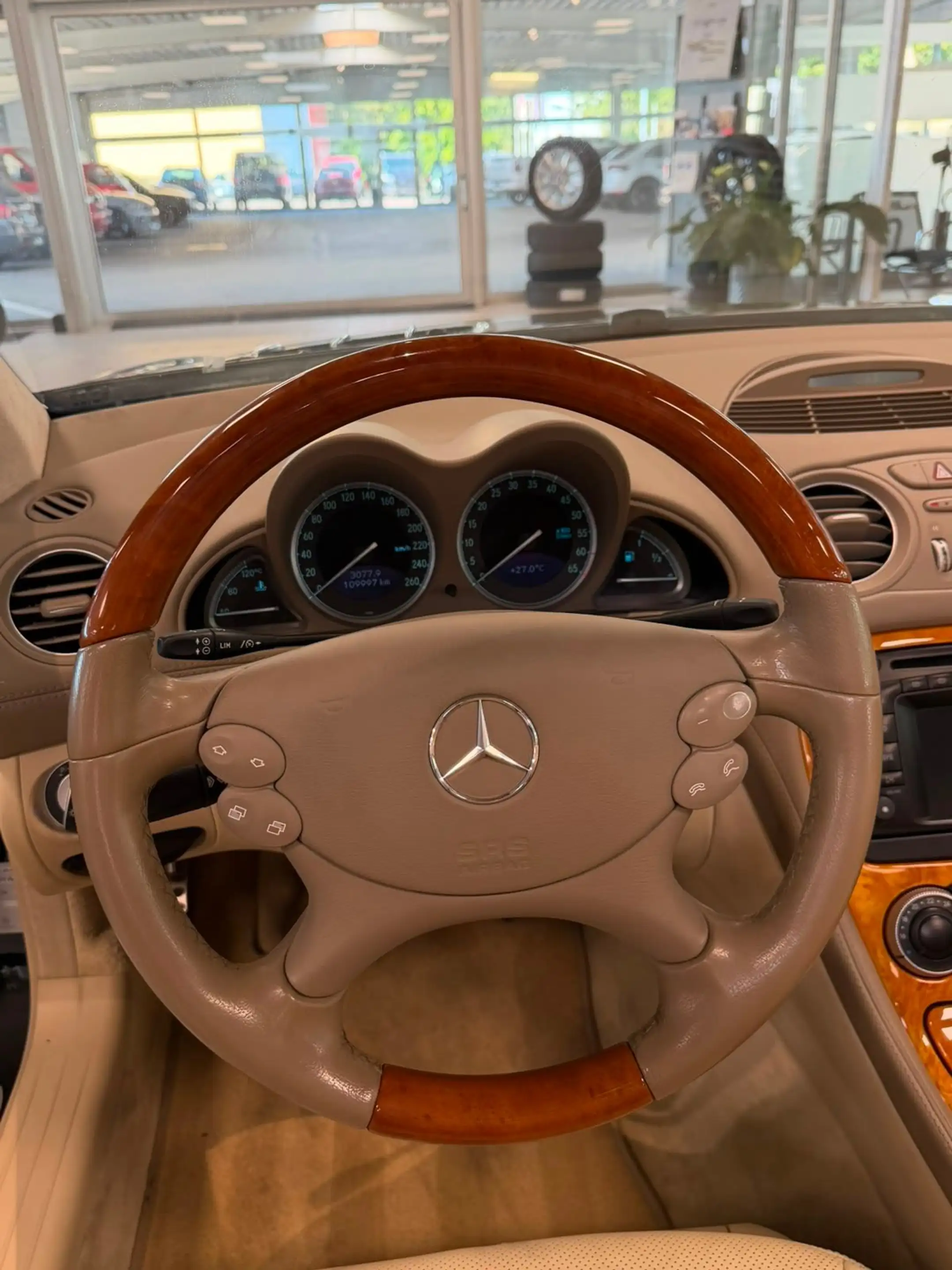 Mercedes-Benz SL 500 V8 Bose AMG Holz Bi-Xenon — photo 11