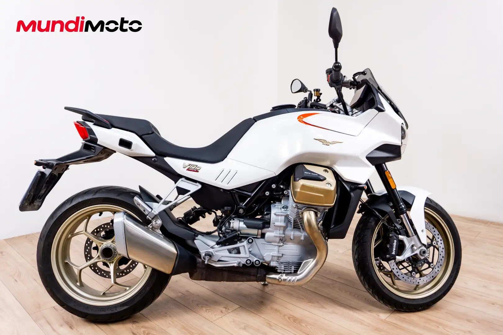 Moto Guzzi V 100 - 1