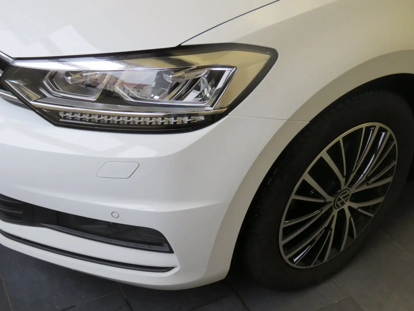 Volkswagen Touran Comfortline TSI DSG Bianco - 2
