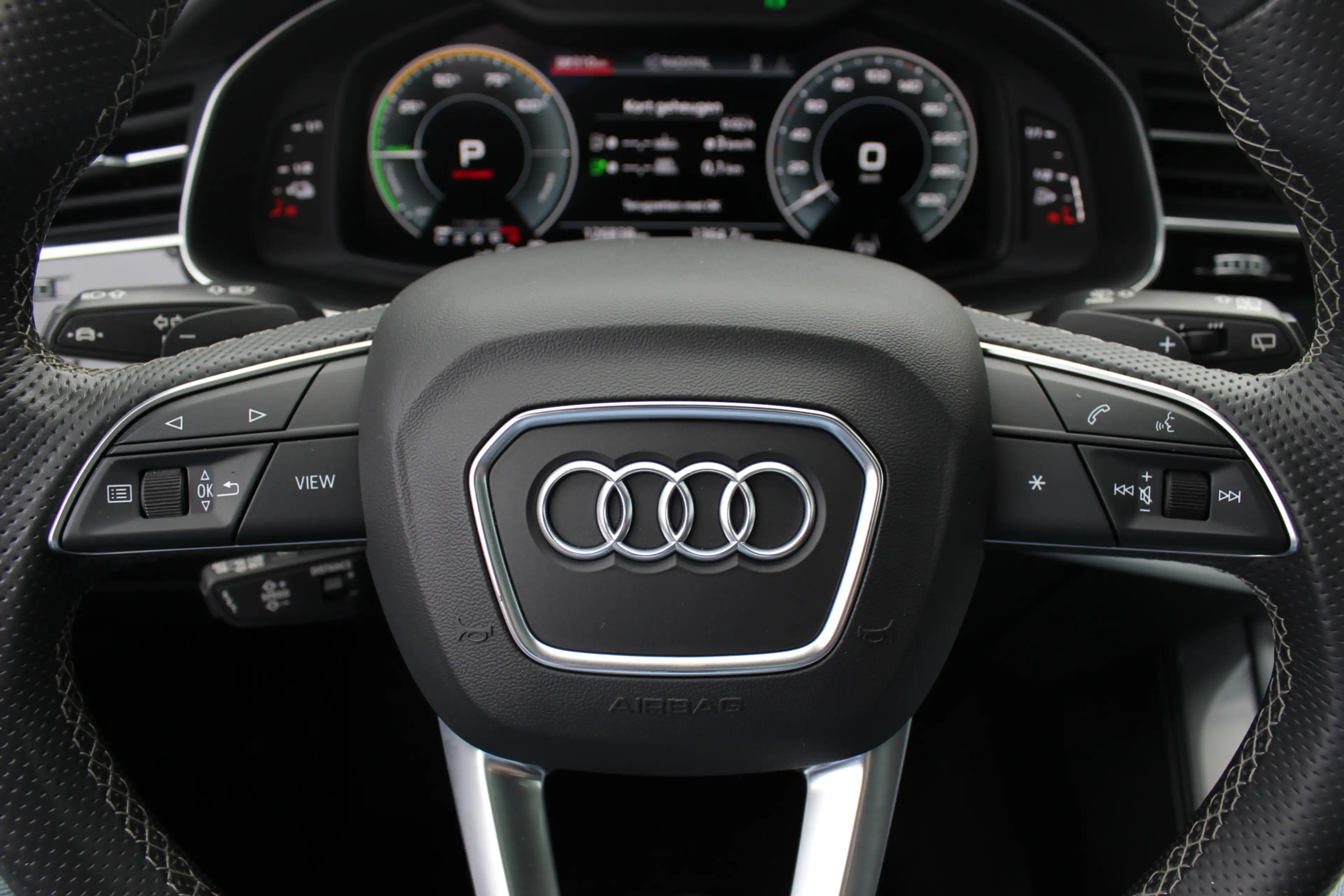 Audi Q7 60 TFSI e quattro Pro Line S Competition / Trekhaa — photo 34