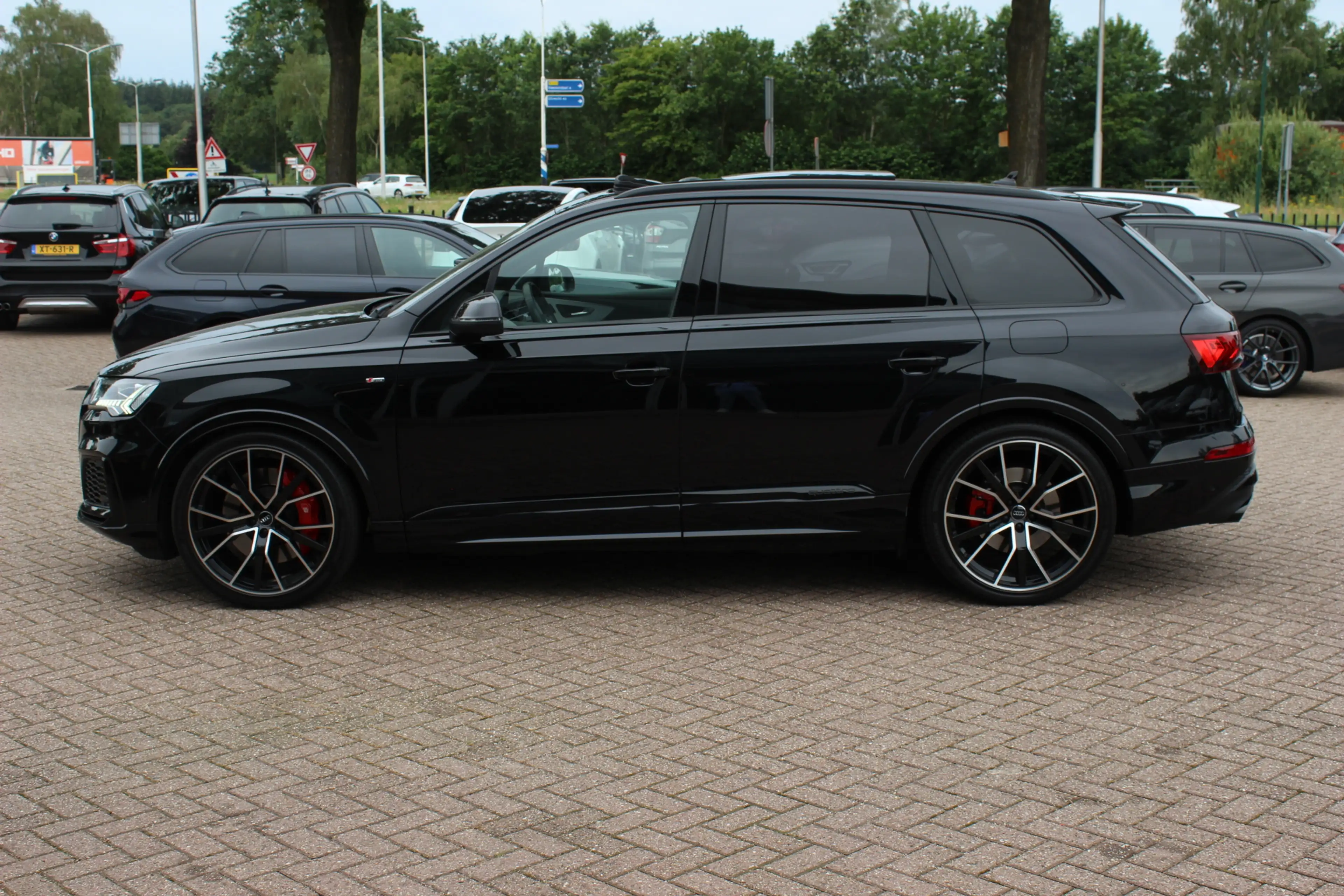 Audi Q7 60 TFSI e quattro Pro Line S Competition / Trekhaa — photo 7