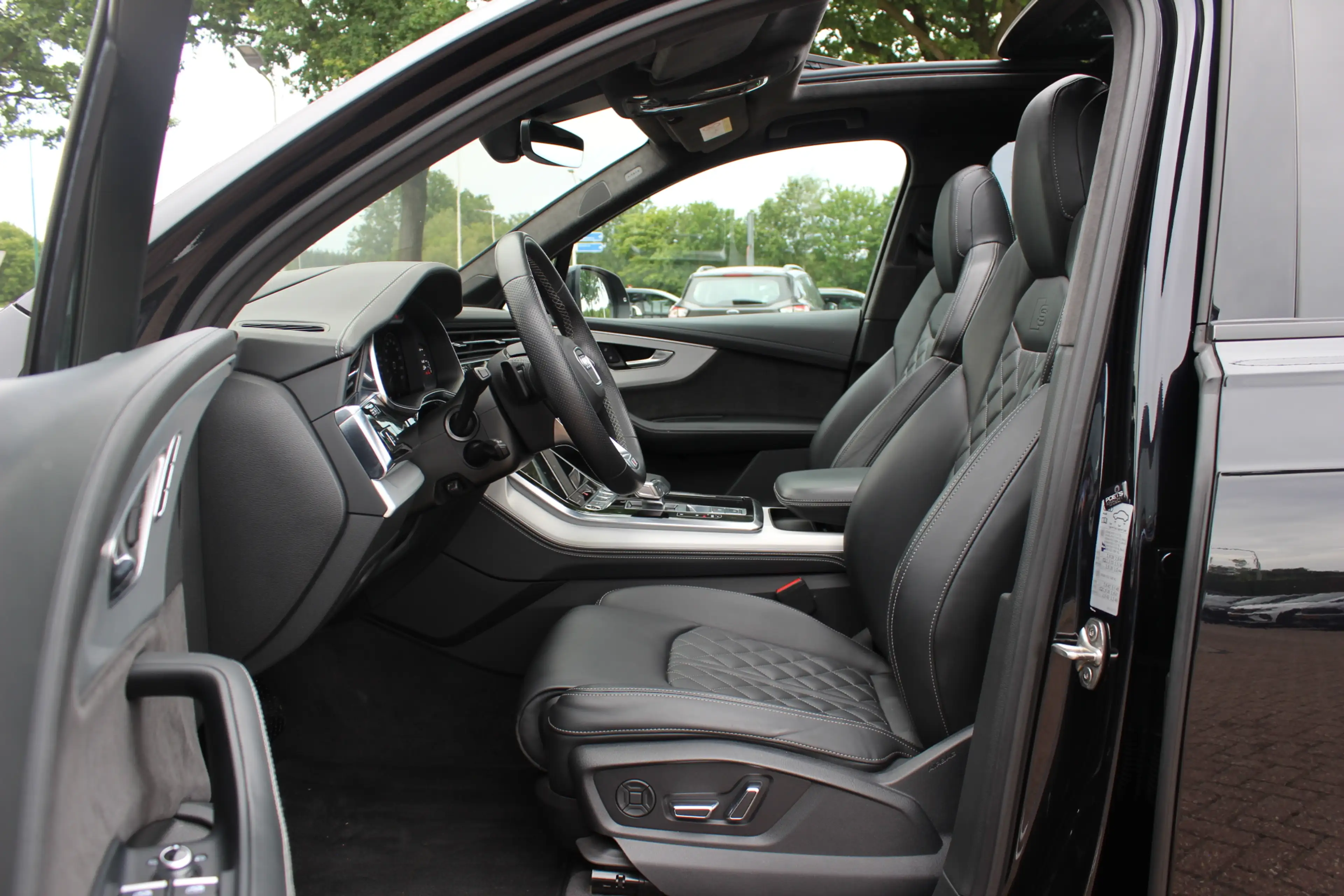 Audi Q7 60 TFSI e quattro Pro Line S Competition / Trekhaa — photo 10