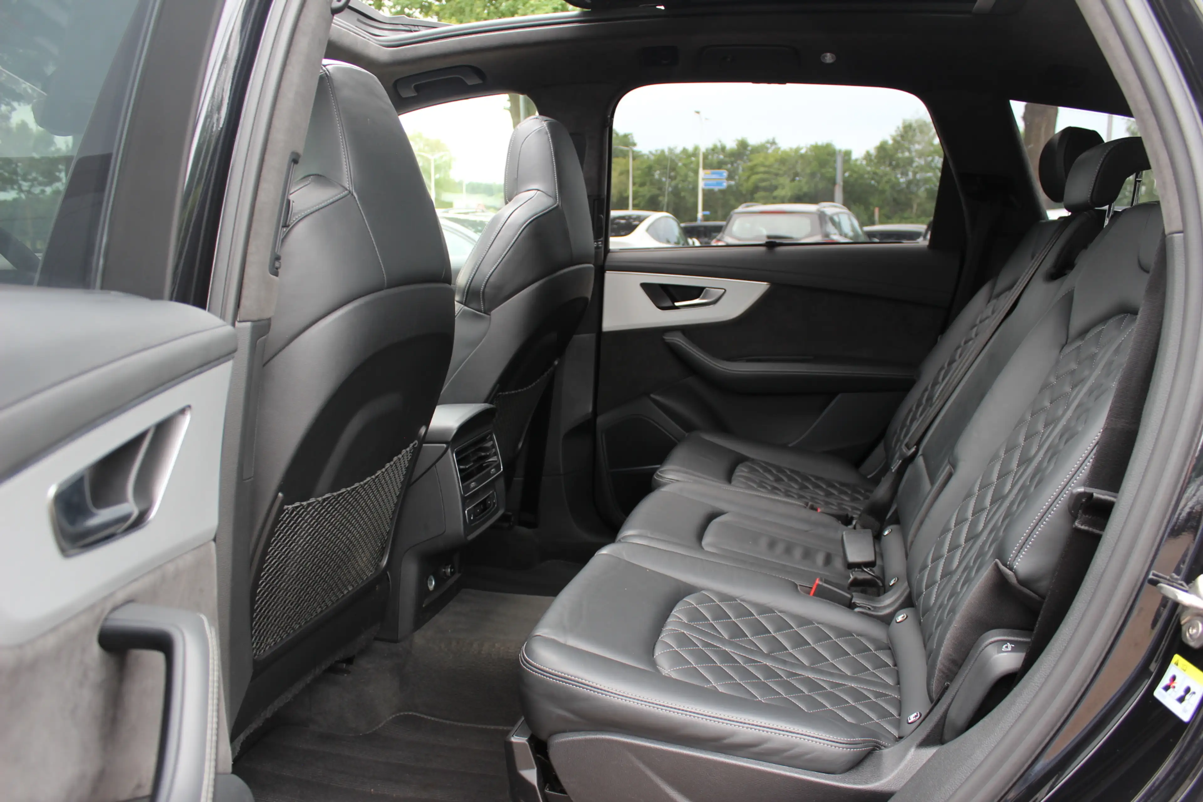 Audi Q7 60 TFSI e quattro Pro Line S Competition / Trekhaa — photo 11