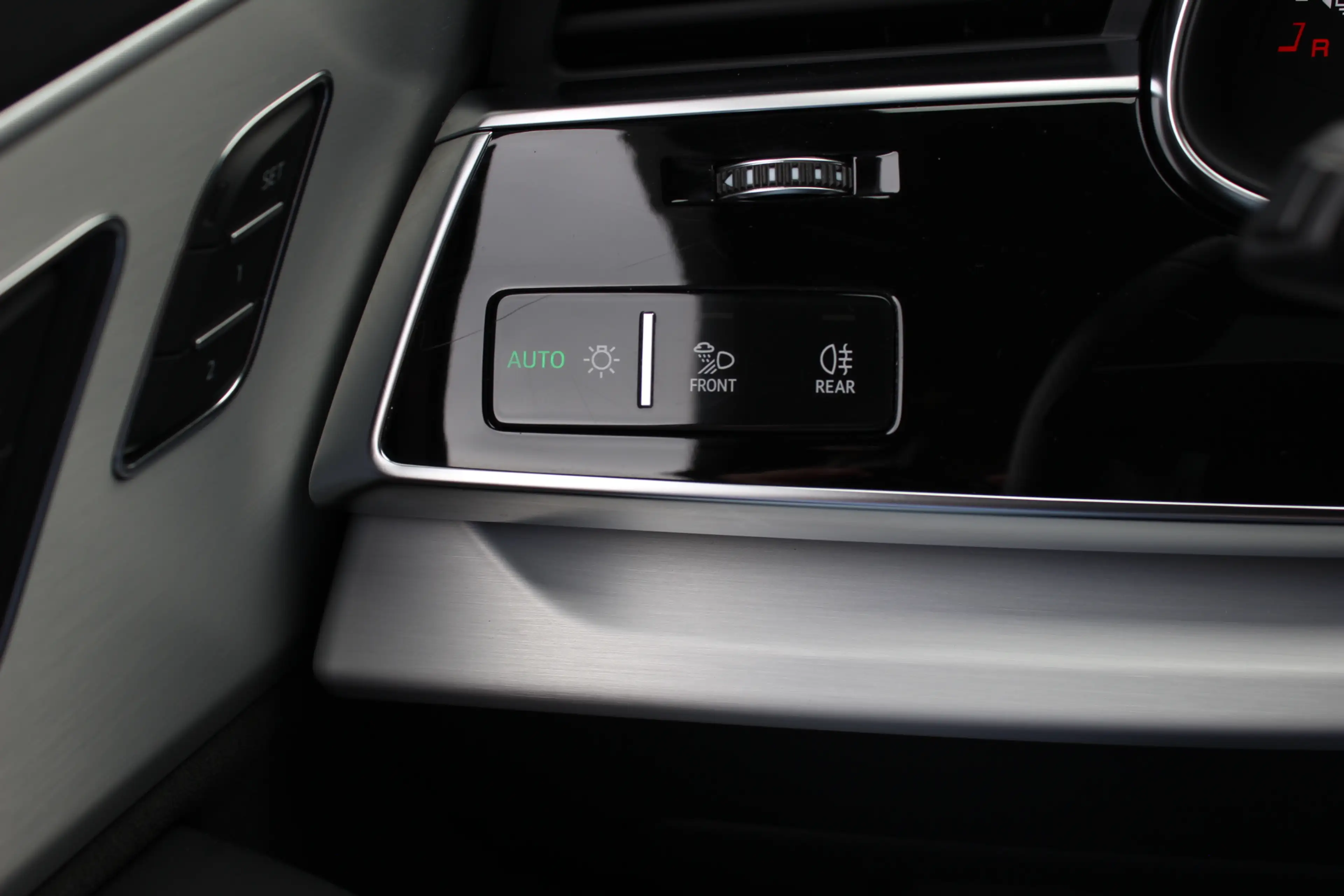 Audi Q7 60 TFSI e quattro Pro Line S Competition / Trekhaa — photo 36