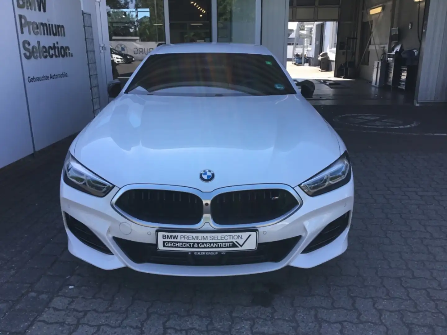 BMW M850 i xDrive Gran Coupe M Technik Laser SoftCl MF-Sitz Bílá - 2