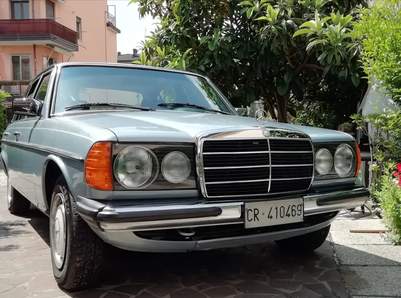 Mercedes-Benz 200, foto 7