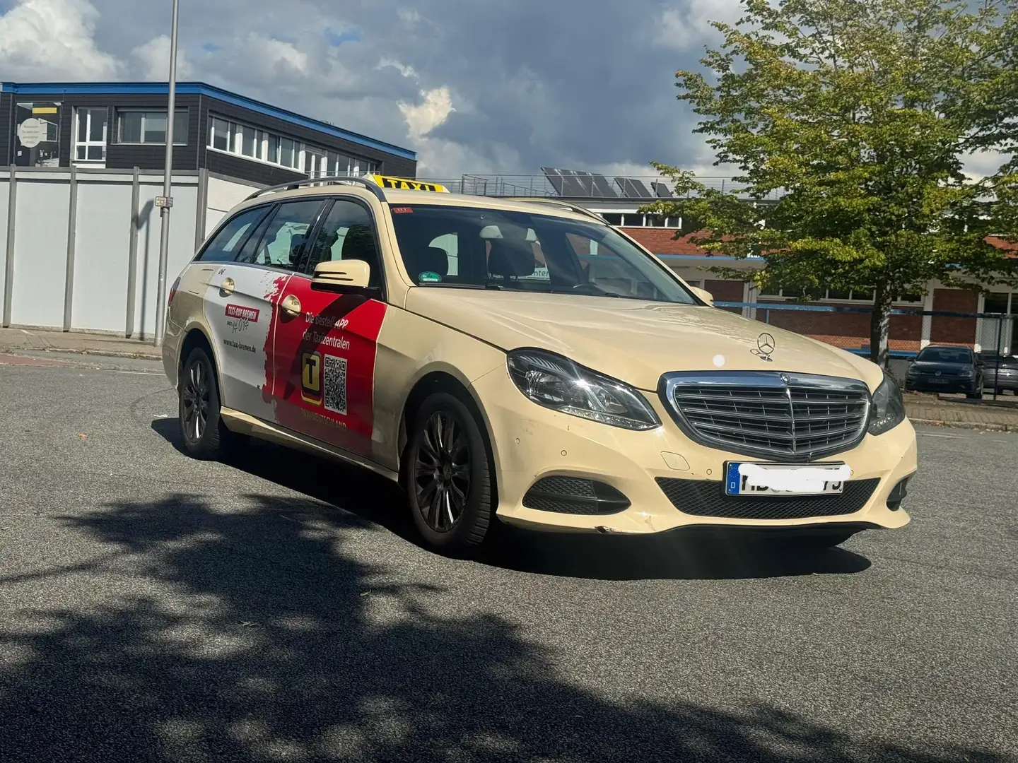 Mercedes-Benz E 200 E 200 T BlueTEC Beige - 1
