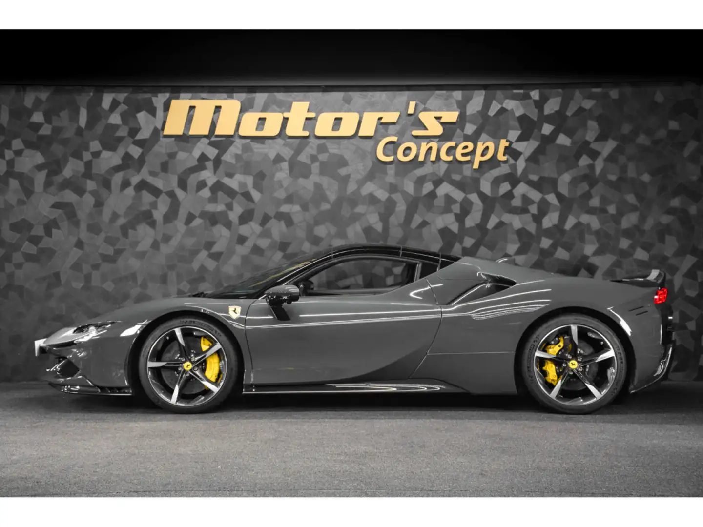 Ferrari SF90 Spider V8 - ASSETTO FIORANO - FULL CARBON Gris - 2