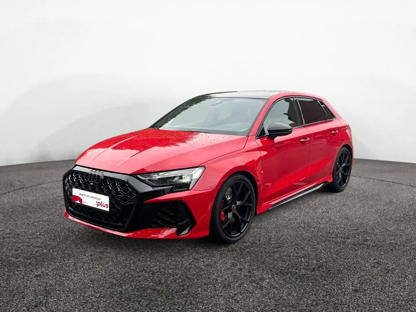 Audi RS3 RS3 Sportback quattro Sonos Pano. MMI+ 280km/h Rot - 2