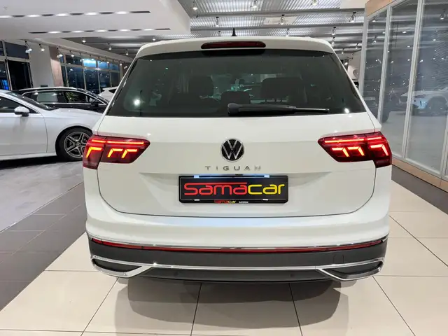 Volkswagen Tiguan view 6