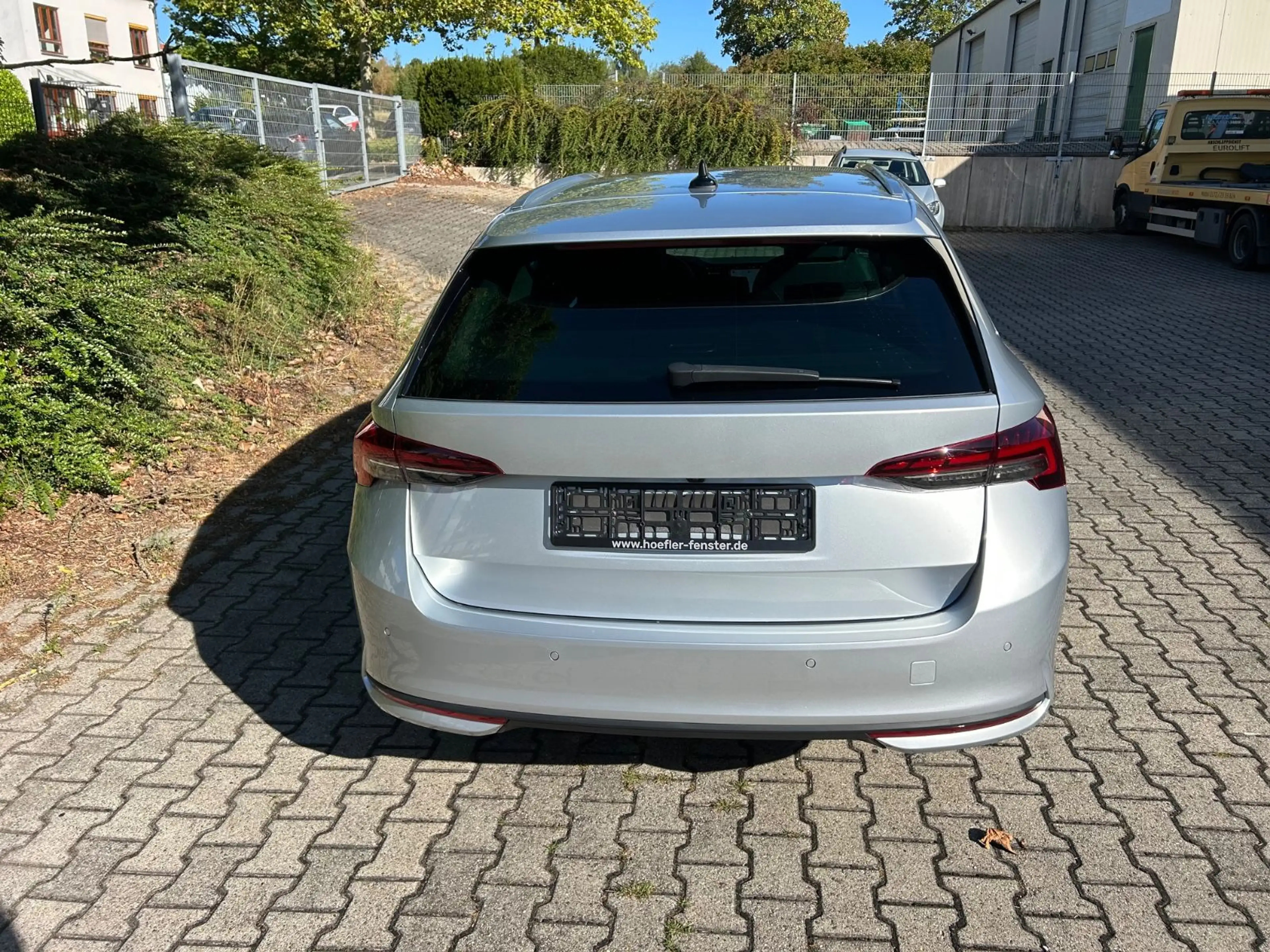 Skoda Octavia Combi 2.0 TDI Selection — photo 6