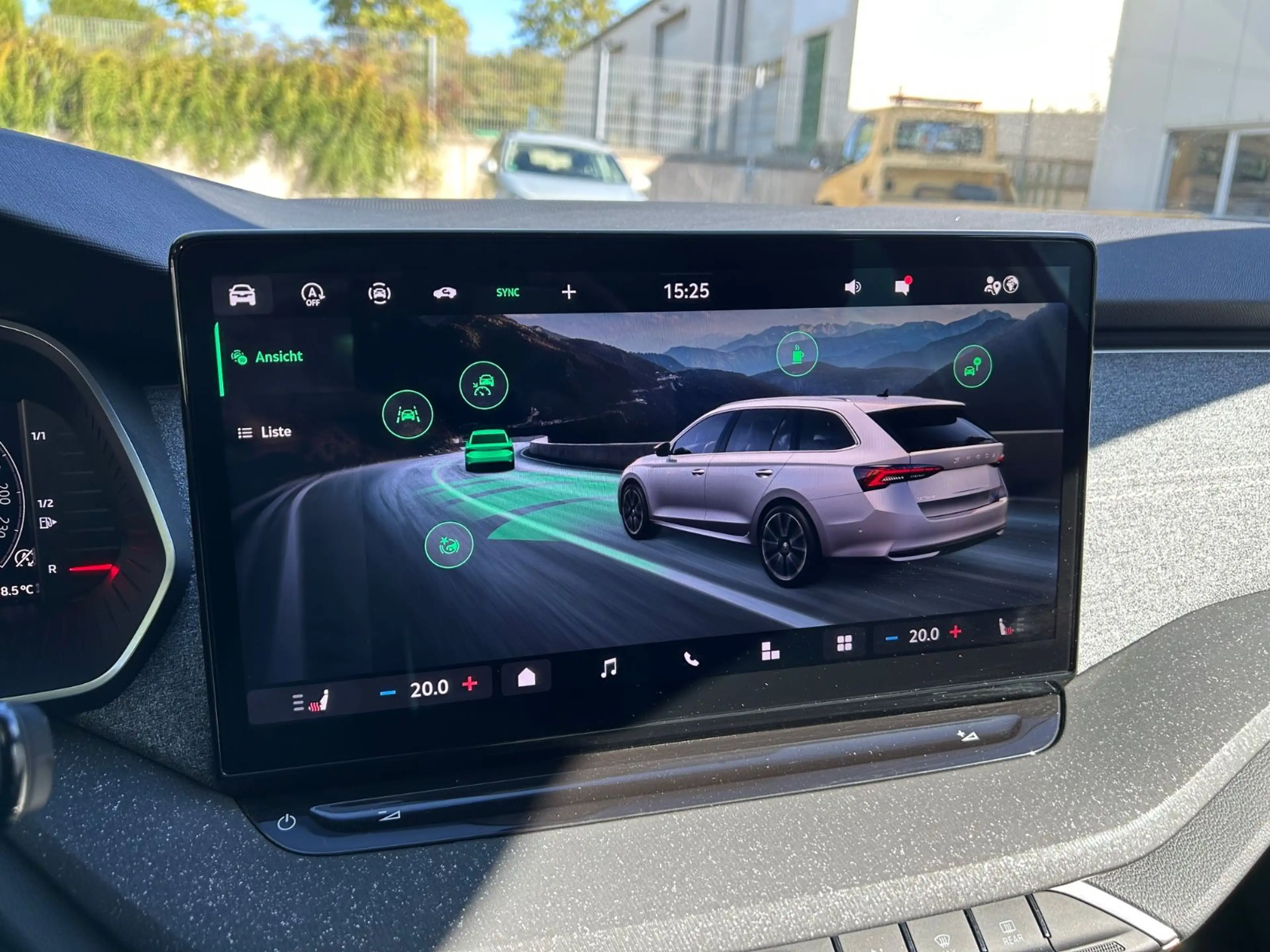 Skoda Octavia Combi 2.0 TDI Selection — photo 22
