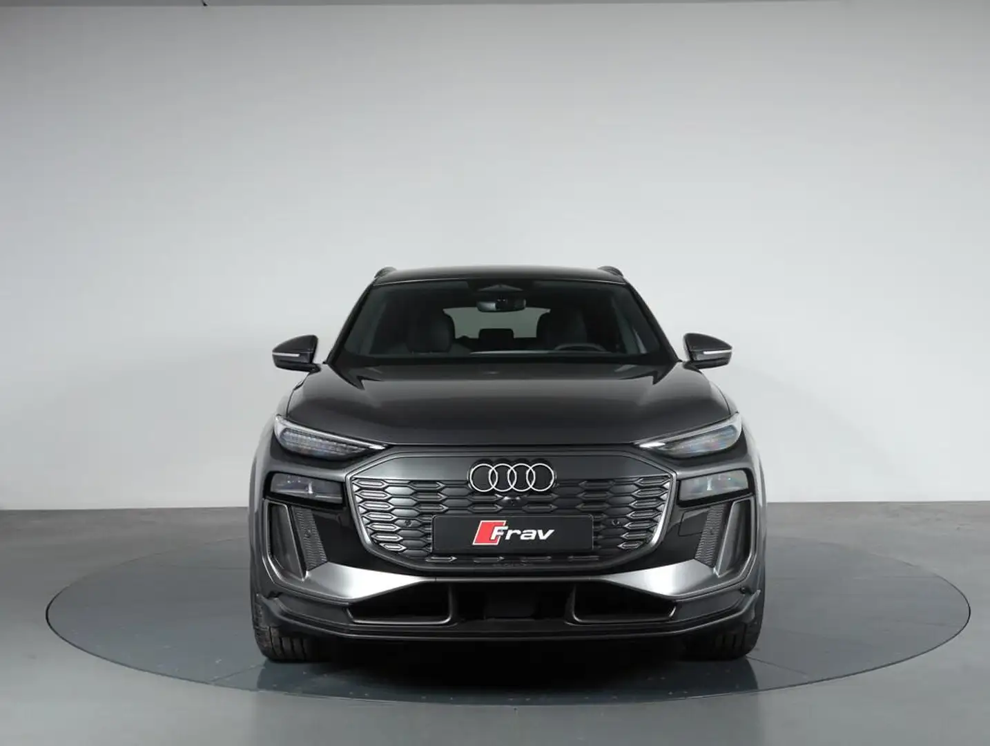 Audi Q6 e-tron e-tron S line edition quattro 387cv Grigio - 2