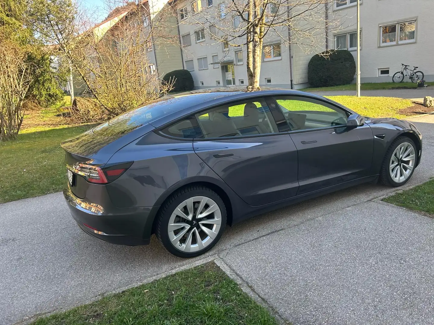 Tesla Model 3 RWD Hinterradantrieb - 2