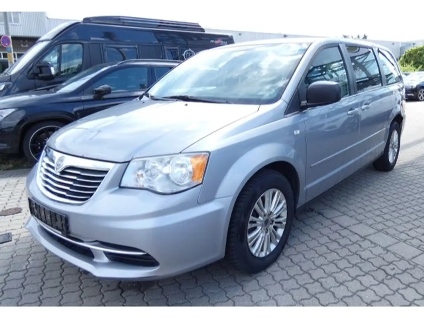 Lancia Voyager 2.8 CRD Leder 7-Sitze 1.Hd. kein TÜV Šedá - 1