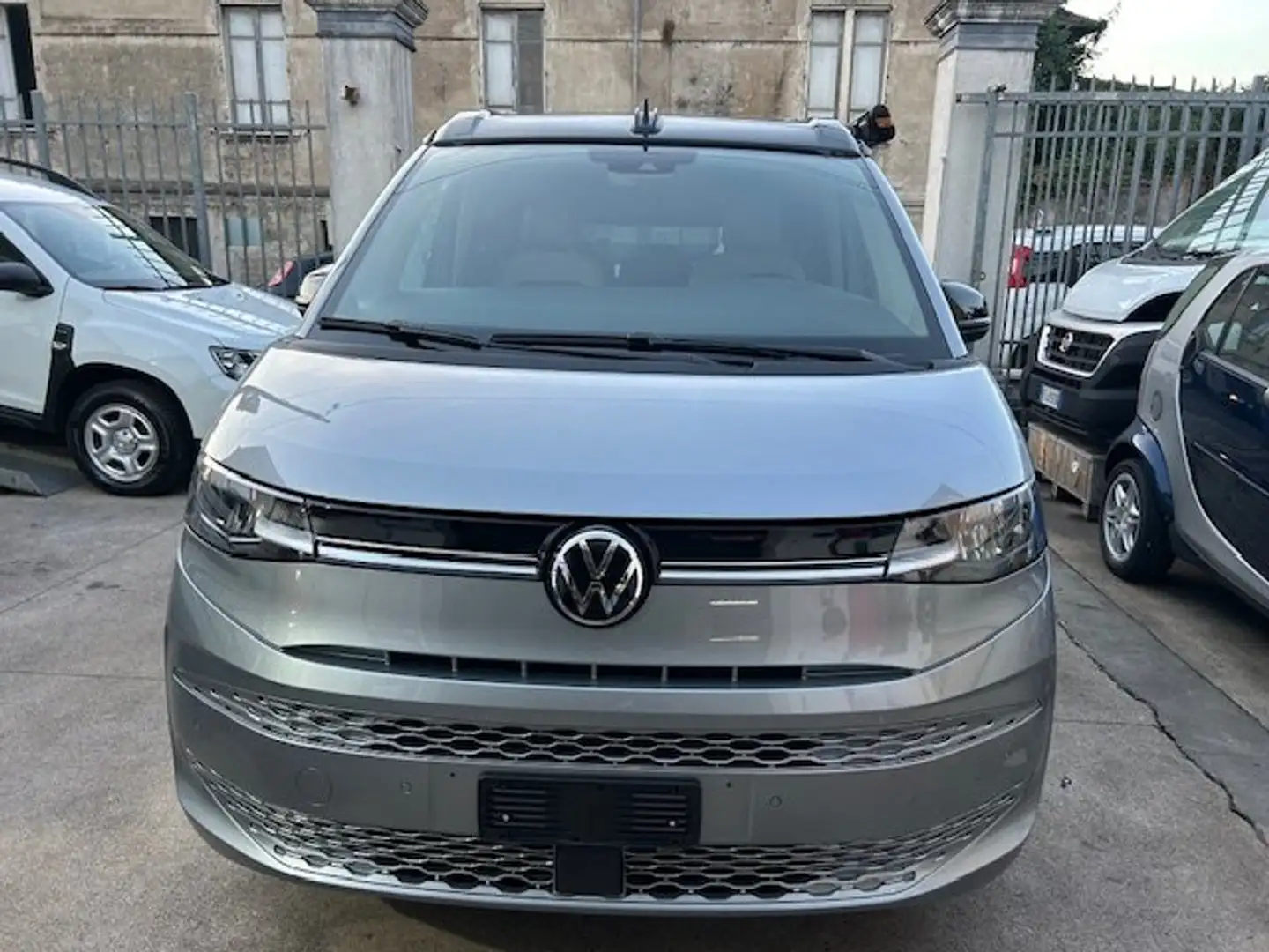 Volkswagen T7 California OCEAN DIESEL 150CV AUTOMATICO TETTO ELETTRICO Grigio - 2