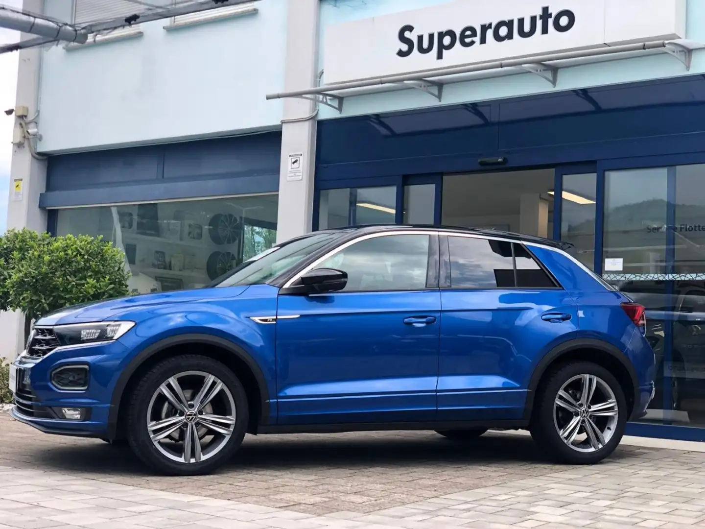 Volkswagen T-Roc 1.5 TSI ACT DSG  R-LINE *PADDLE*CERCHI LEGA 18''* Azul - 2