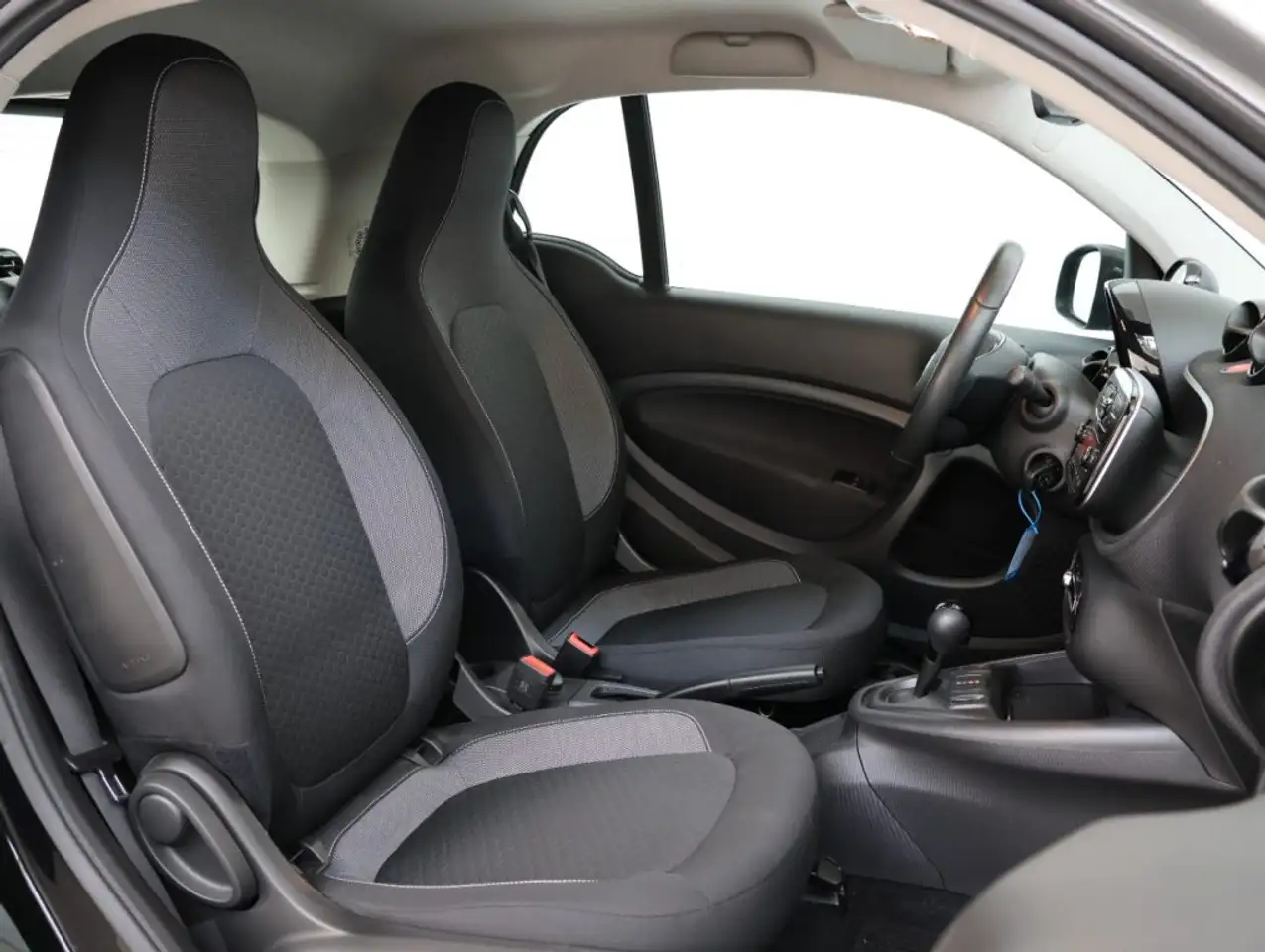 smart forTwo 2021 — фото 10