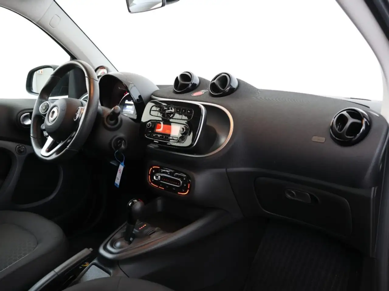 smart forTwo 2021 — фото 11