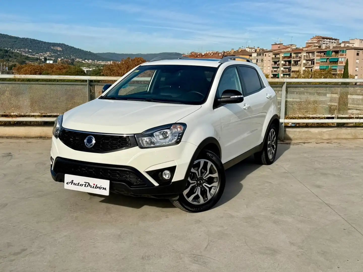 SsangYong Korando D22T Limited 4x2 Blanc - 2
