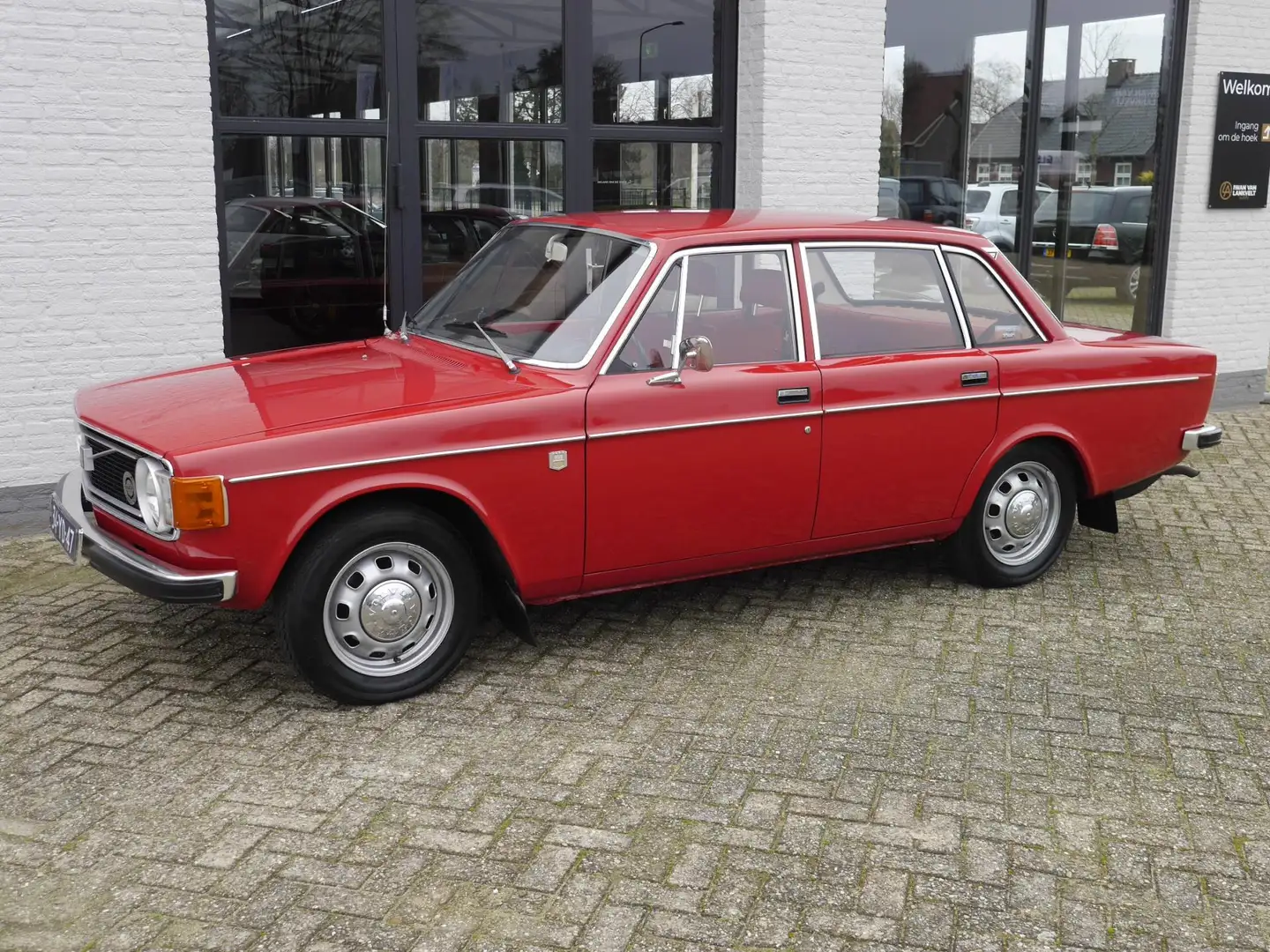 Volvo 144 De Luxe Rood - 1