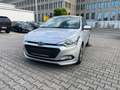 Hyundai i20 Basis Facelift/Spurhalte/PDC/TÜV /Service Neu Silber - thumbnail 1