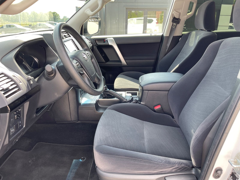 Toyota Land Cruiser 2.8 D-4D 48.561 KM AHK — photo 10